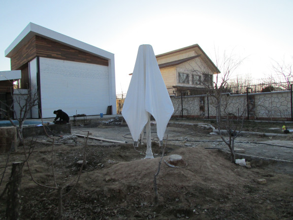 سایبان پارچه‌ای متحرک (مخروطی)