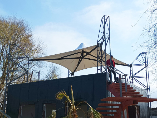 سقف چادری روفگاردن